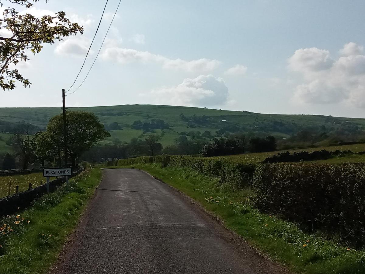 Orchard Meadow Shepherd Huts Leek-buxton-ashbourne Campsite *
