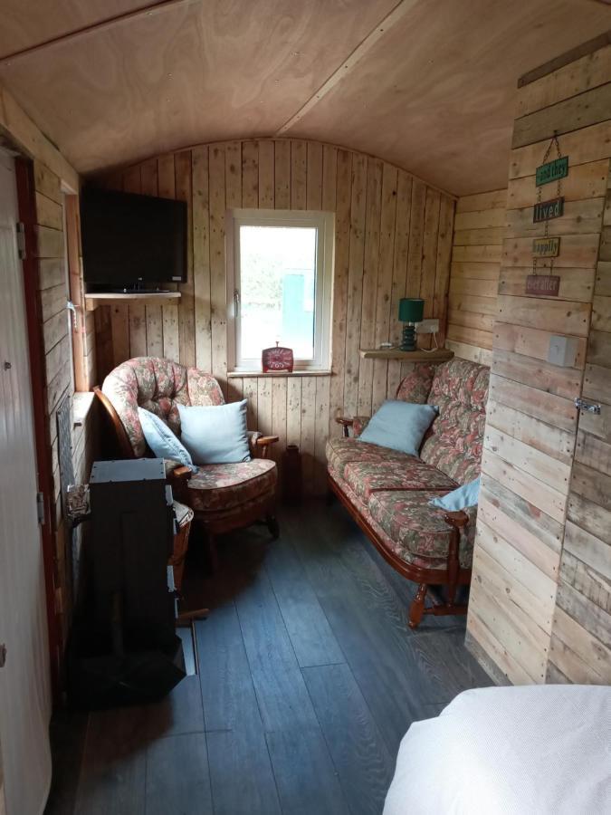 Campsite Orchard Meadow Shepherd Huts Leek-buxton-ashbourne *