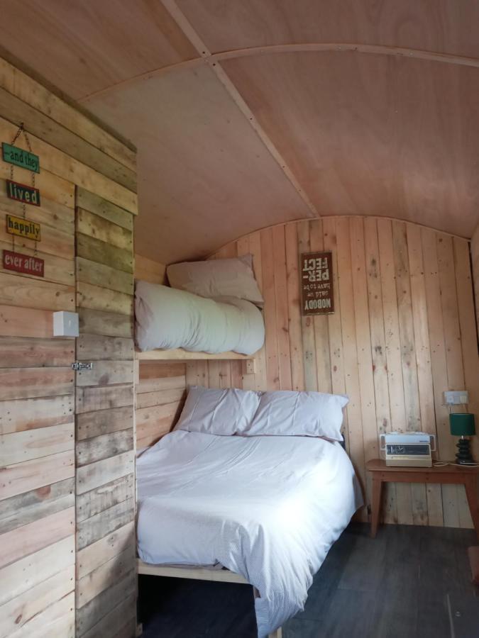 Orchard Meadow Shepherd Huts Leek-buxton-ashbourne Campsite