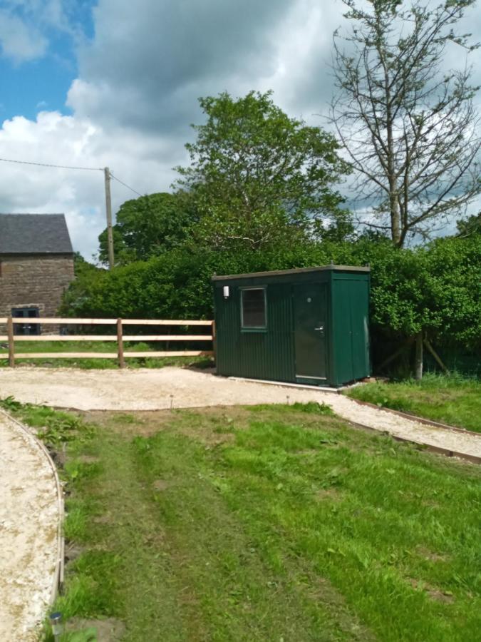 Campsite Orchard Meadow Shepherd Huts Leek-buxton-ashbourne *